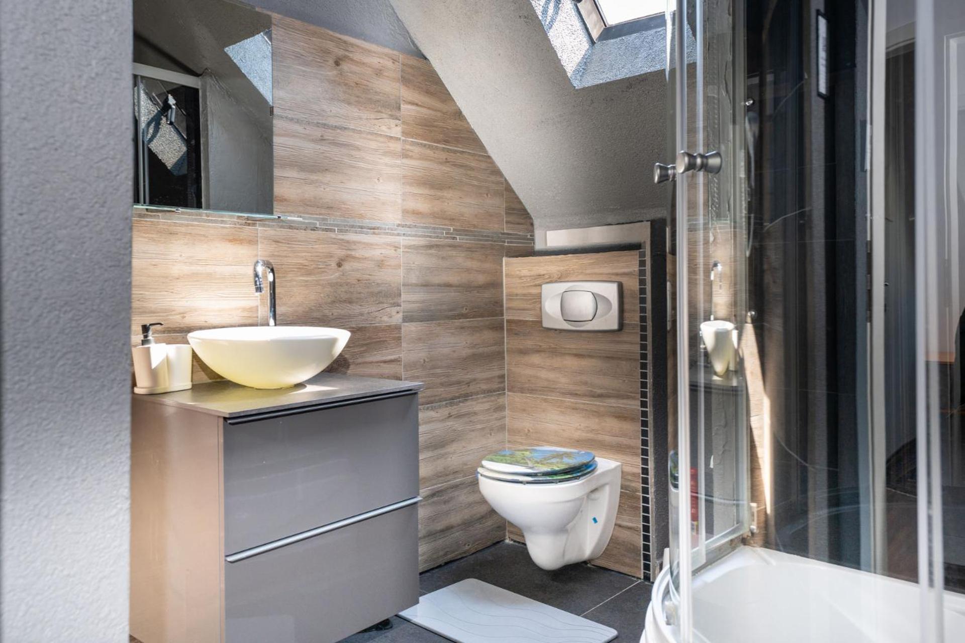 12: Privatzimmer Fuer Reisende Durch Koblenz Koblenz  Dış mekan fotoğraf